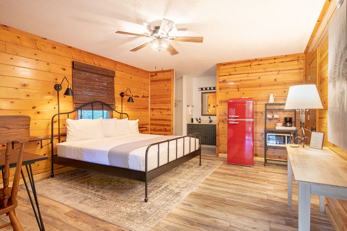 Mount Mitchell Eco Retreat — 3
