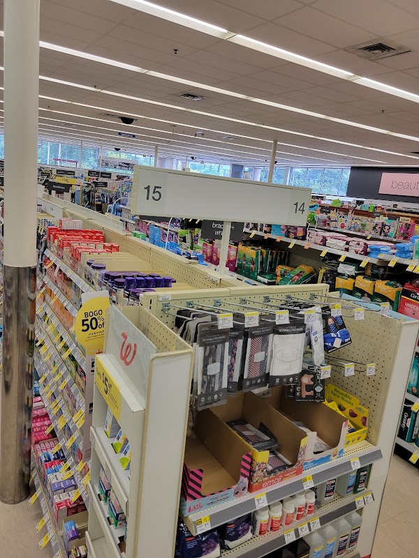 Photo by Lord Samson