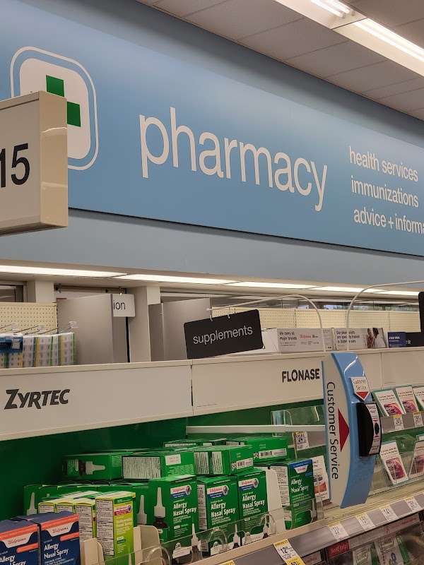 WALGREENS #4586 exterior