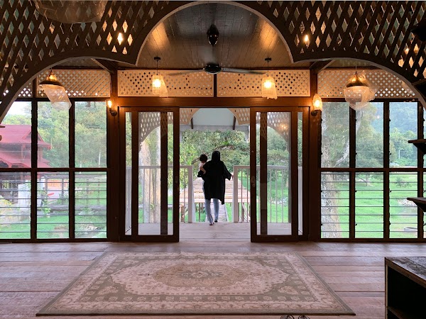 Bagas Zakariah Orchard Lodge