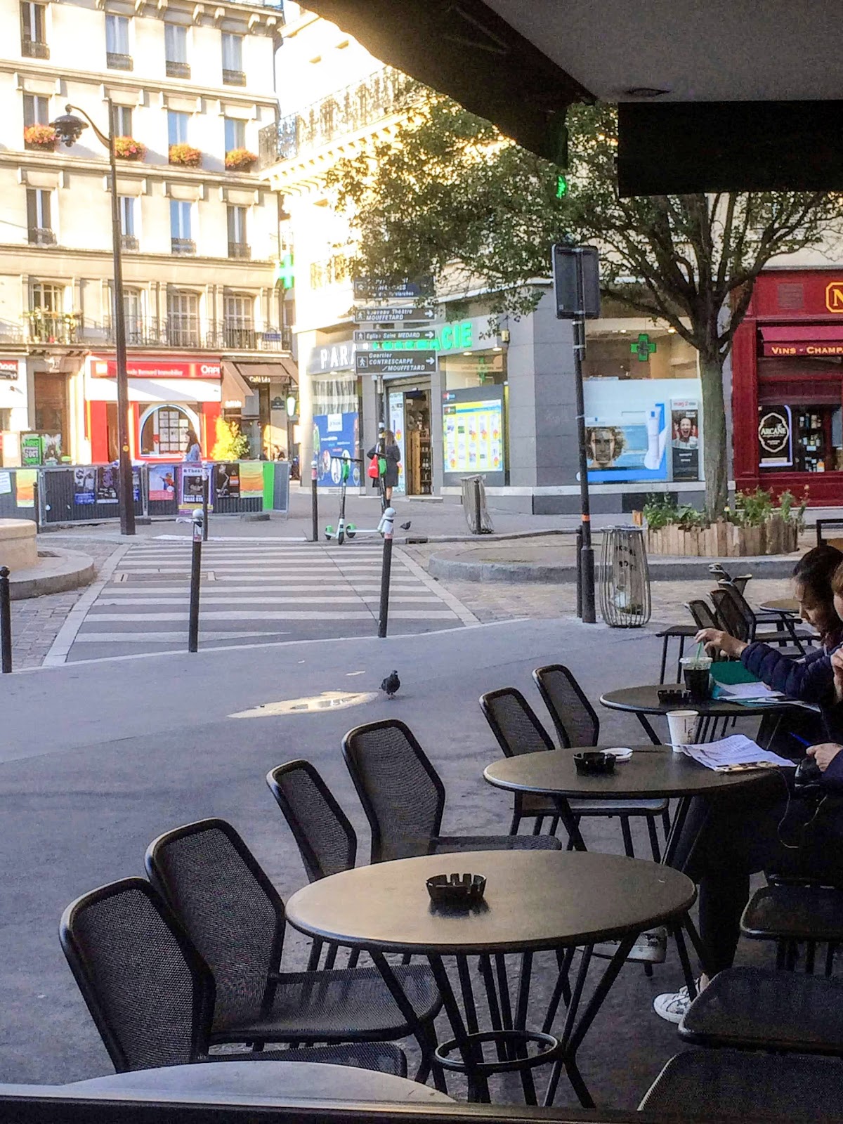 Starbucks, vue extérieure