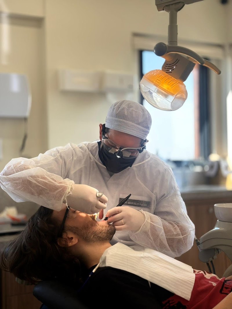 Dr Marcelo Palma | Dentista em Campinas | Implante, facetas, canal, clareamento, restauração, extração de siso.
