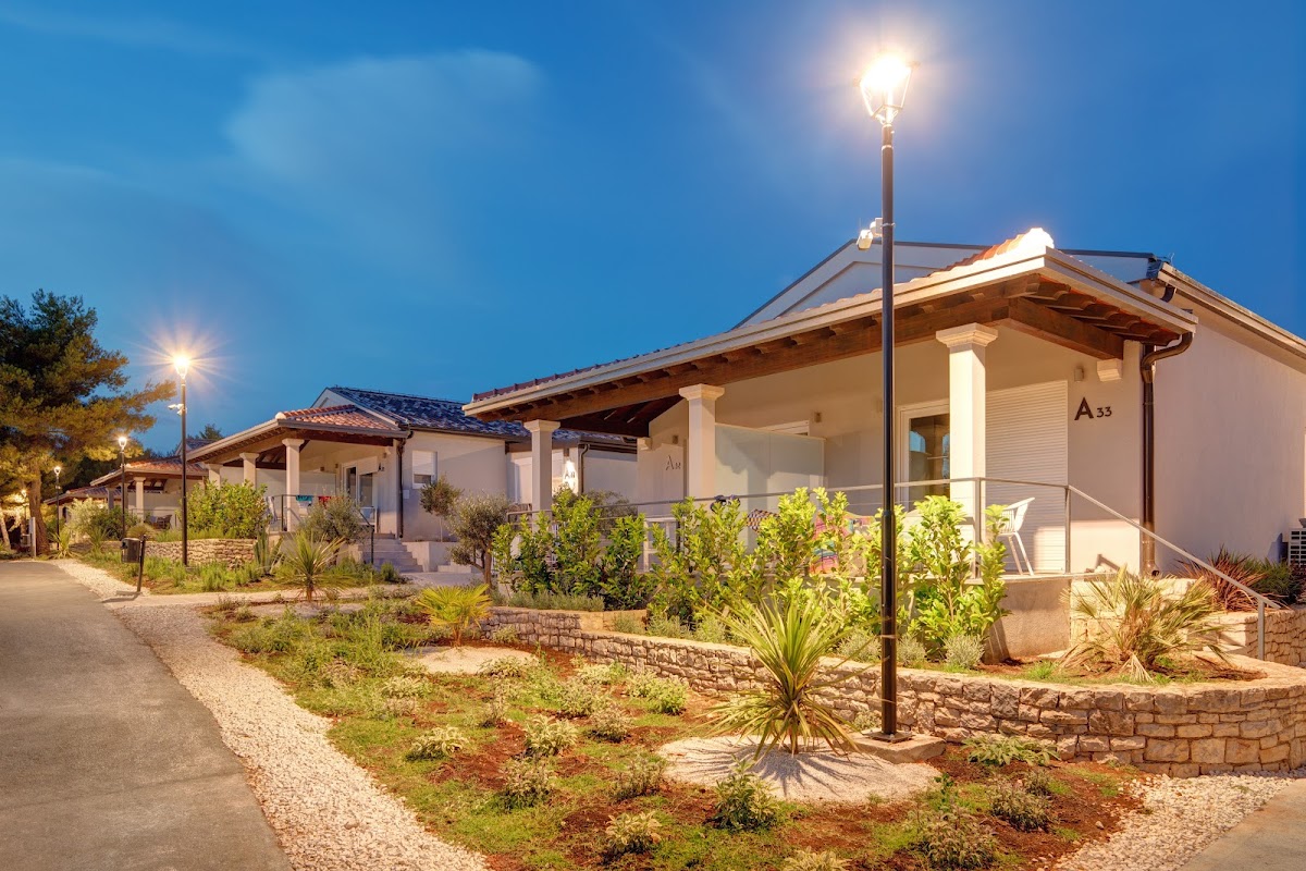 Gava Waterman Milna Resort & Cottages