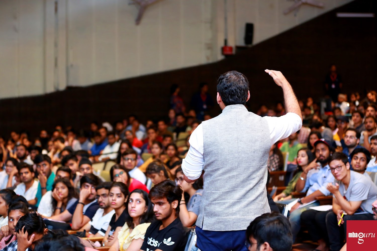 MBAGuru CAT Coaching North Campus | Best CAT Coaching in Delhi | CAT Preparation
