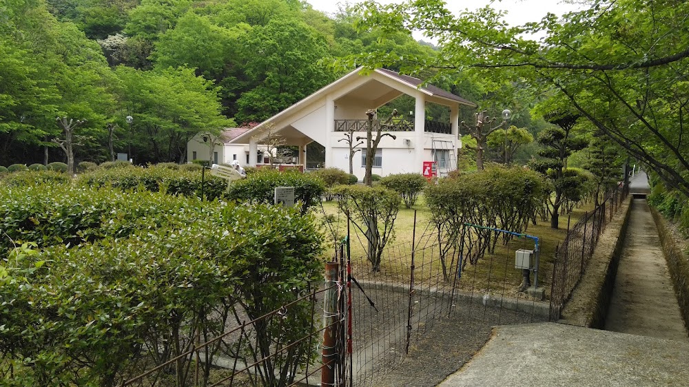 森と湖畔の公園＆オートキャンプ場