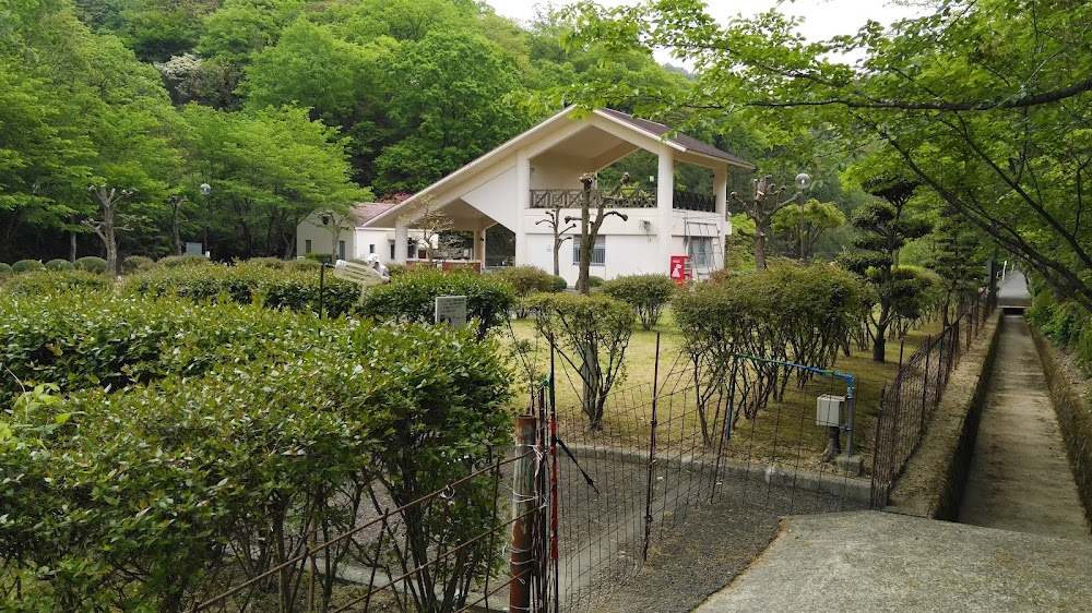 森と湖畔の公園＆オートキャンプ場