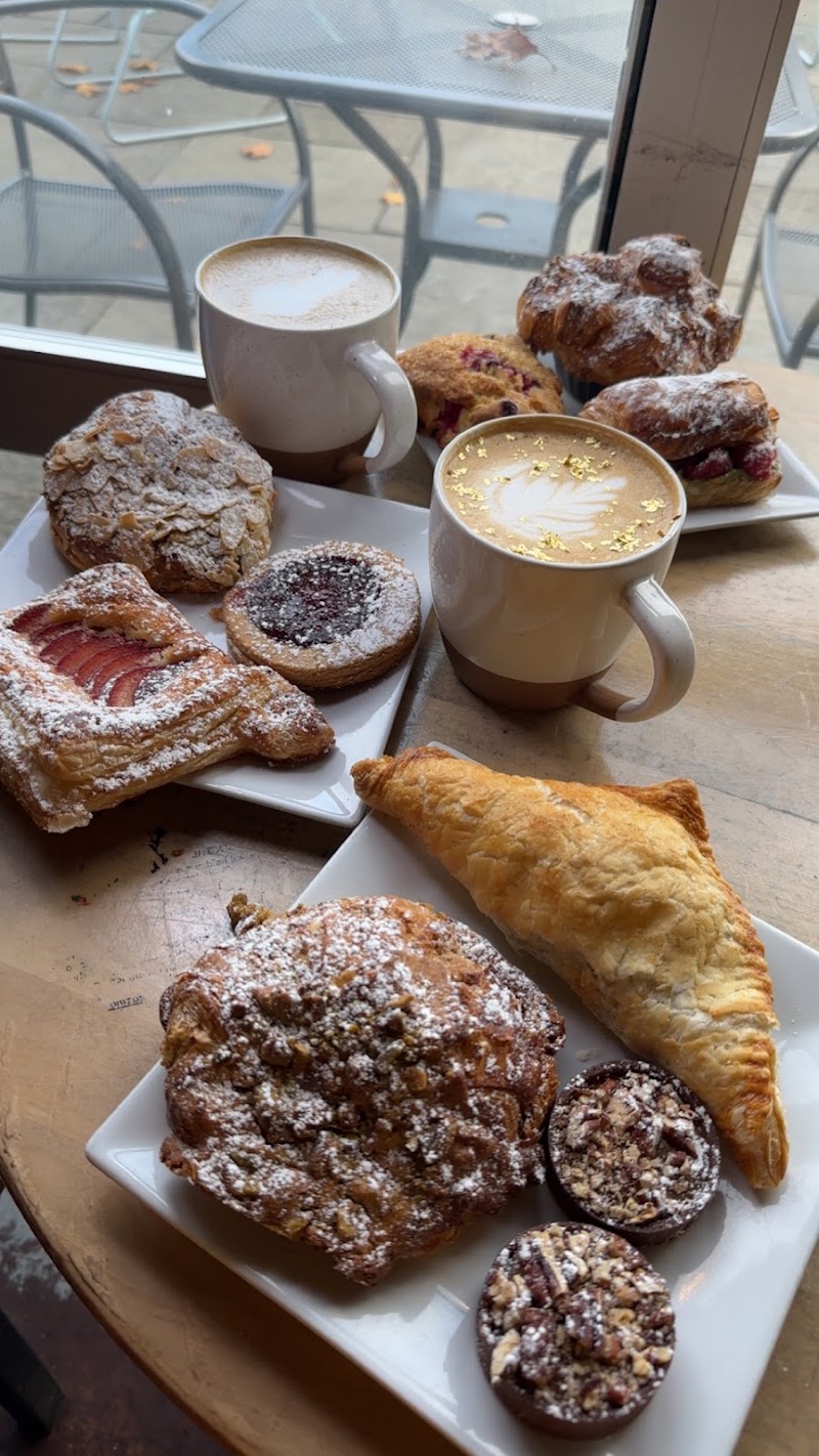 Belle Vie Cafe photo 3