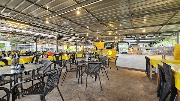 Fullstop Coffee & Cafe - Photo 1