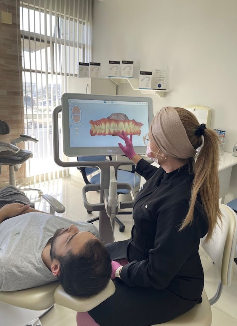 Dra Raquel Ribas- Invisalign Doctor Brasília - foto 2