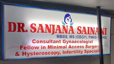 Dr Sanjana Sainani consultant Gynecologist , Laparoscopic and hysteroscopic surgeon