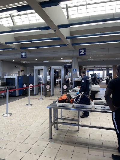 Air Canada Maple Leaf Lounge — Google photo 3