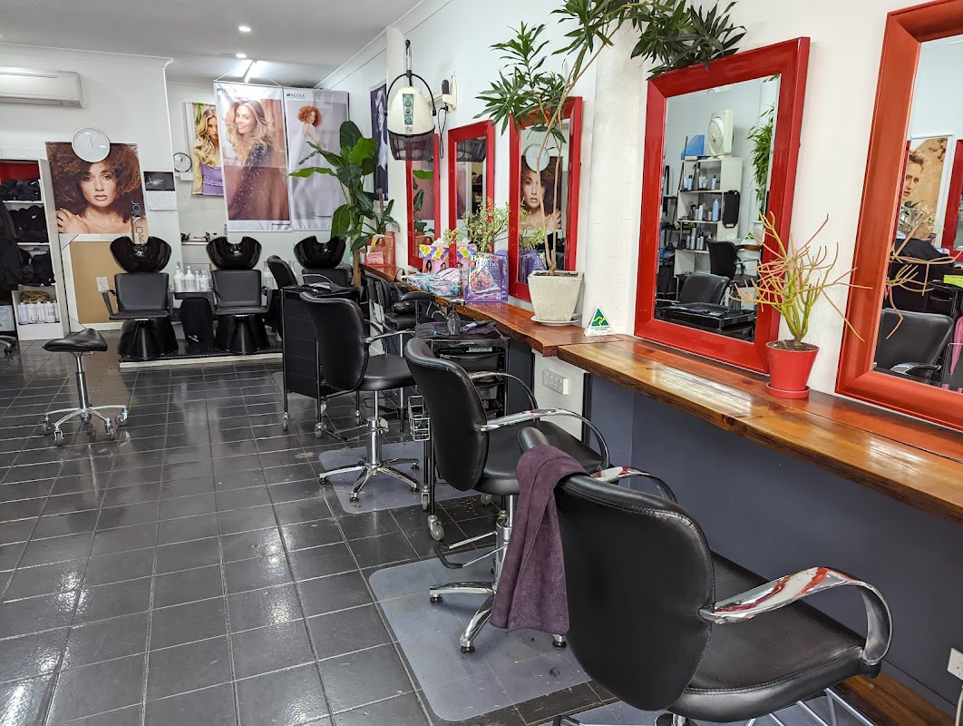 Mark's Mooloolaba Hair Design photo 1