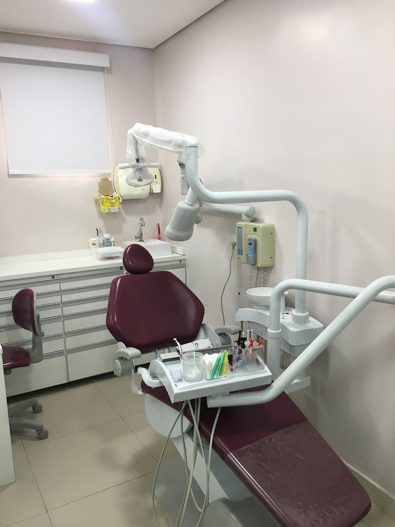 CEO Clinica Especializada em Odontologia - foto 5