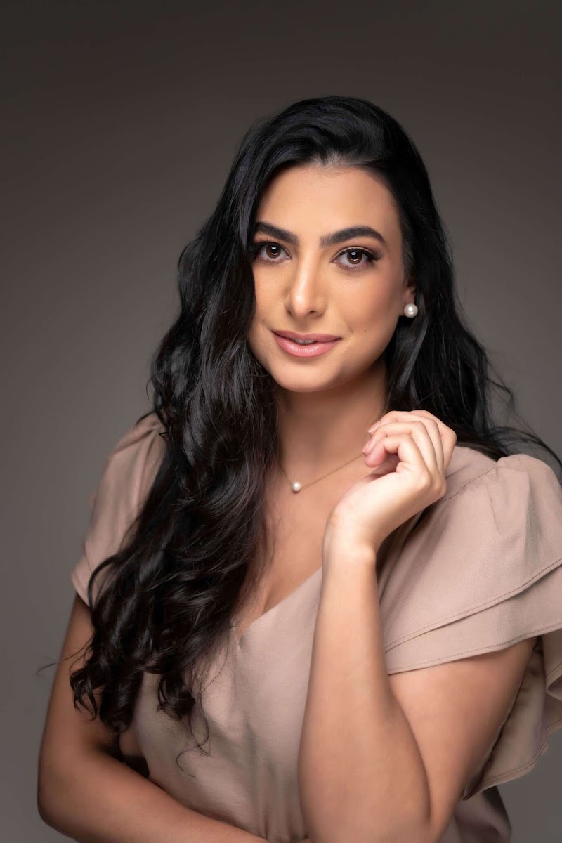 Dra. Ingra Nicchio - Periodontista