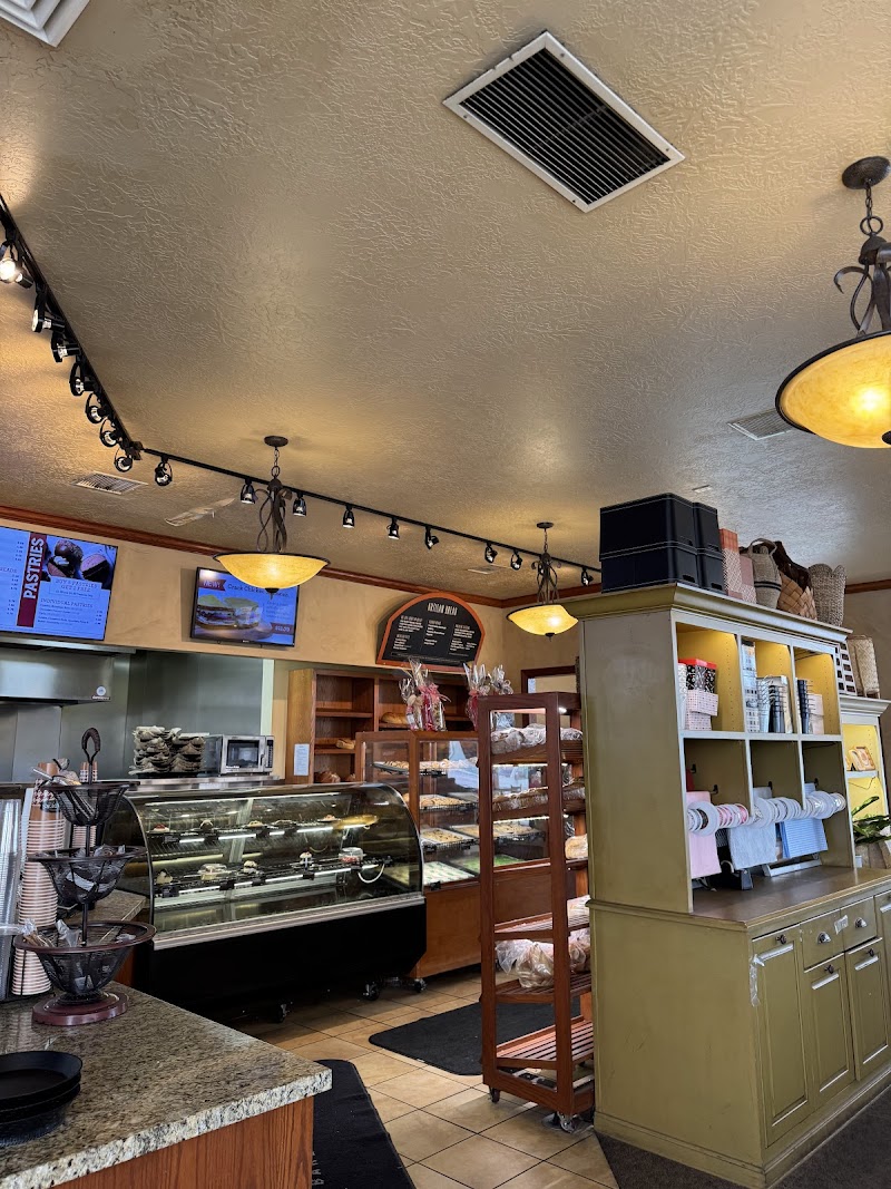 Kneaders Bakery & Cafe photo 2