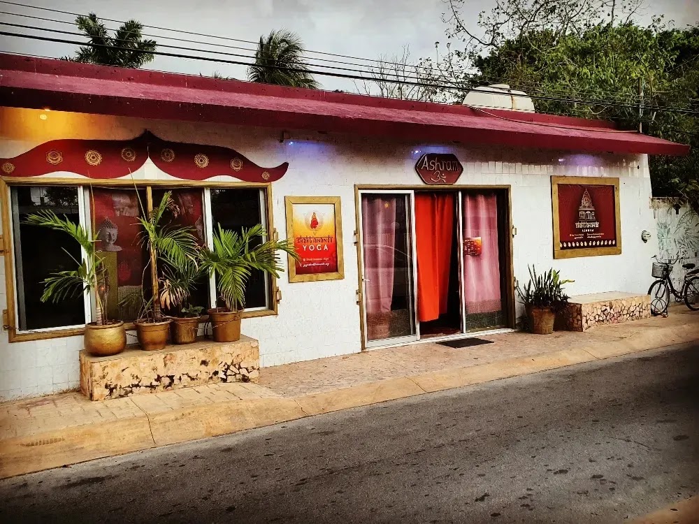 Ashram Shaktiananda / Yoga Cozumel — 3