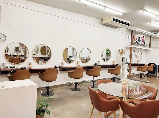 Dee-Luxe Hair and Beauty Boutique