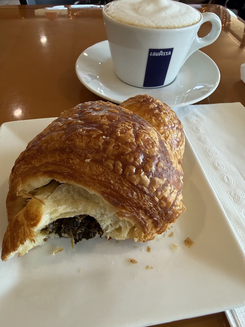 Bon Appetit French Bakery and Cafe photo 4
