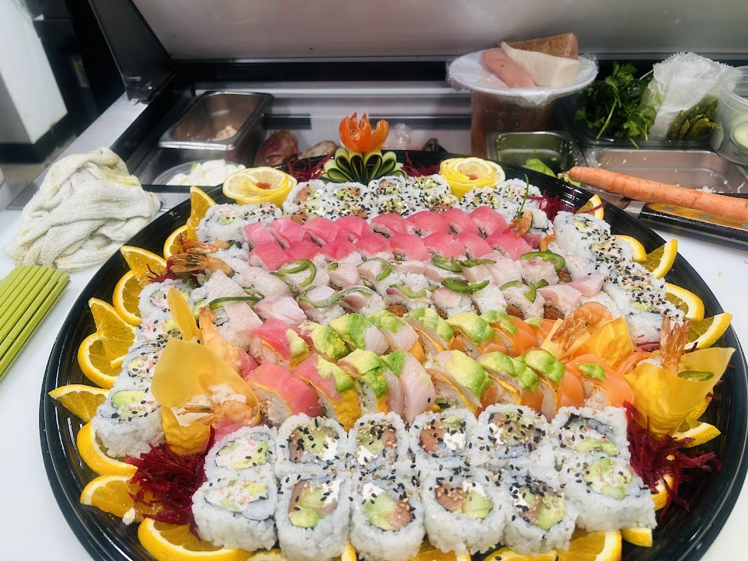 Locals Sushi & Sports Pub - James Island photo 3