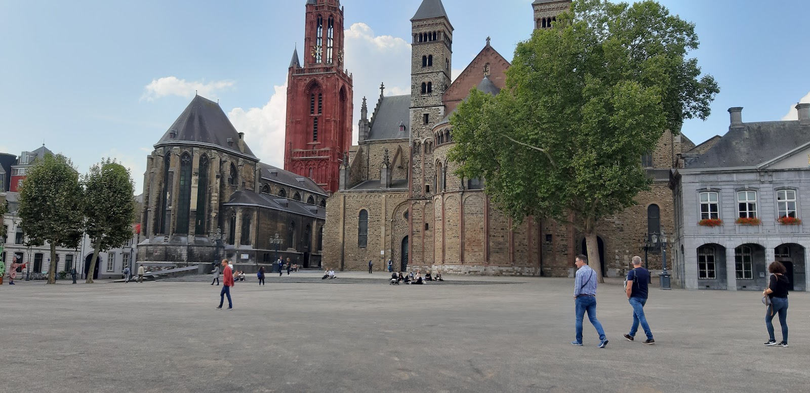 Best Dog-Friendly Hotels in Maastricht, Netherlands
