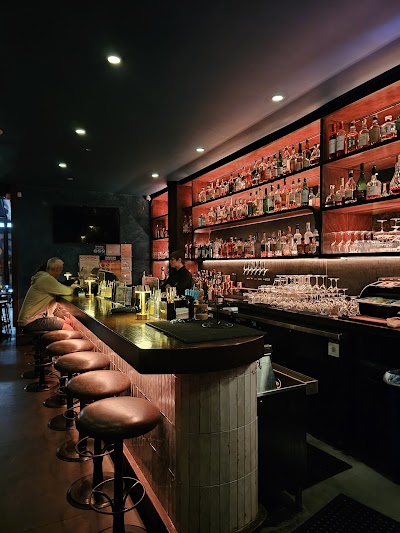 Everything's Jake NYC Bar & Lounge photo 2