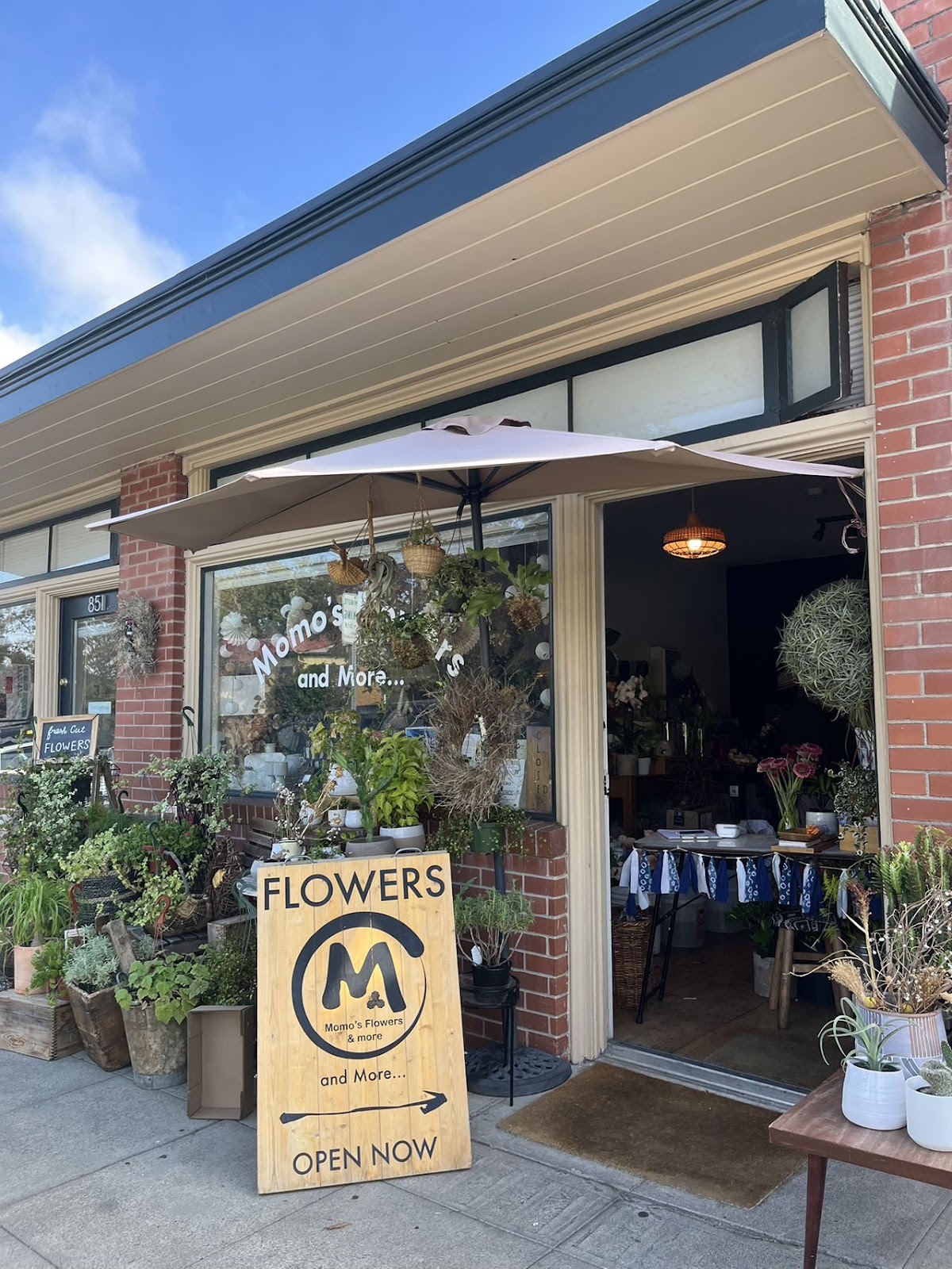 Momo's Flowers and More: Google Places image 1