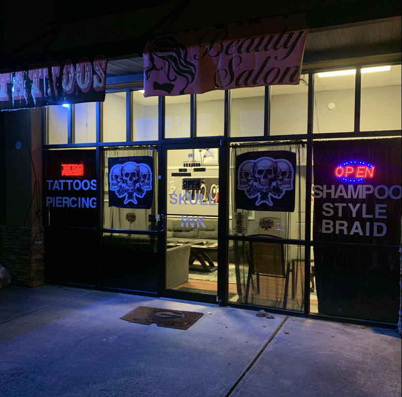 SKULL INK TATTOOS / KYNGS SALON & BARBER tattoo parlor in Decatur, GA