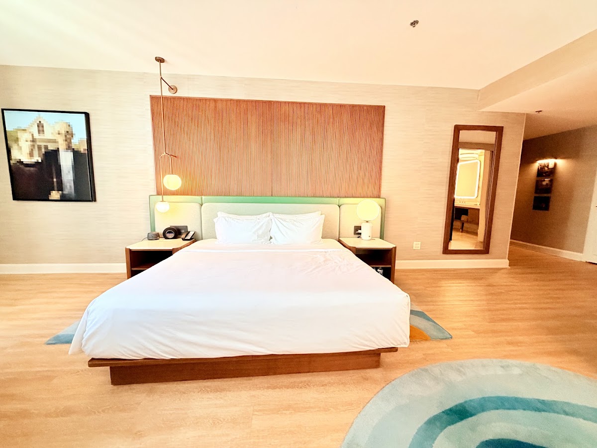 Hyatt Centric Chicago Magnificent Mile, dog-friendly hotel
