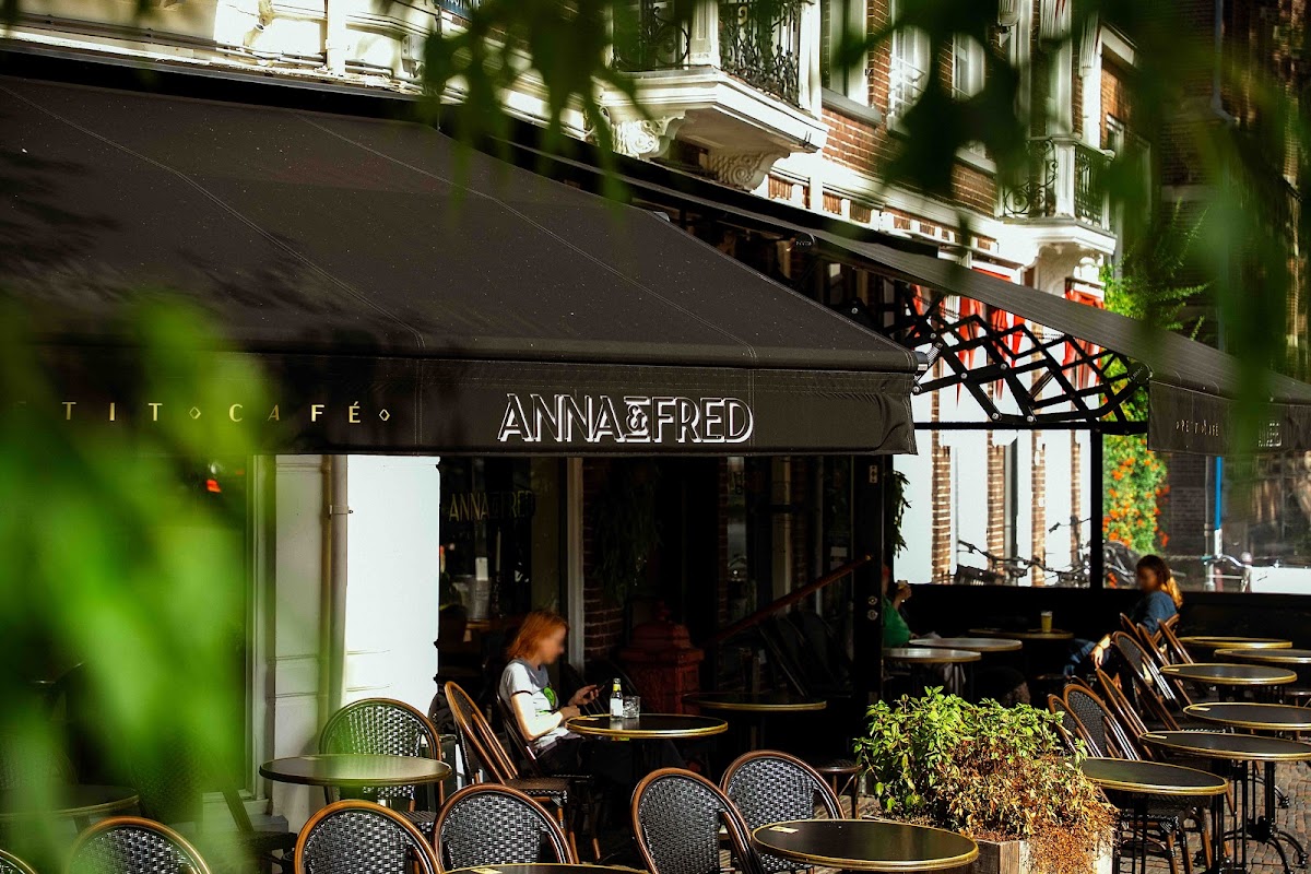 Petit Café Anna et Fred