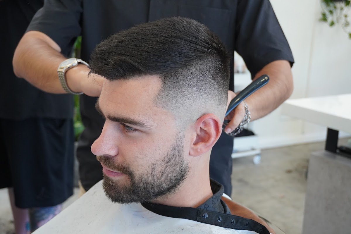 BLCK & BRWN BARBERSHOP photo 1