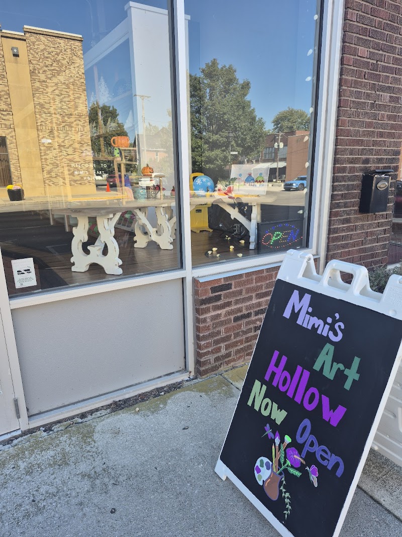 Mimi's Art Hollow photo 4