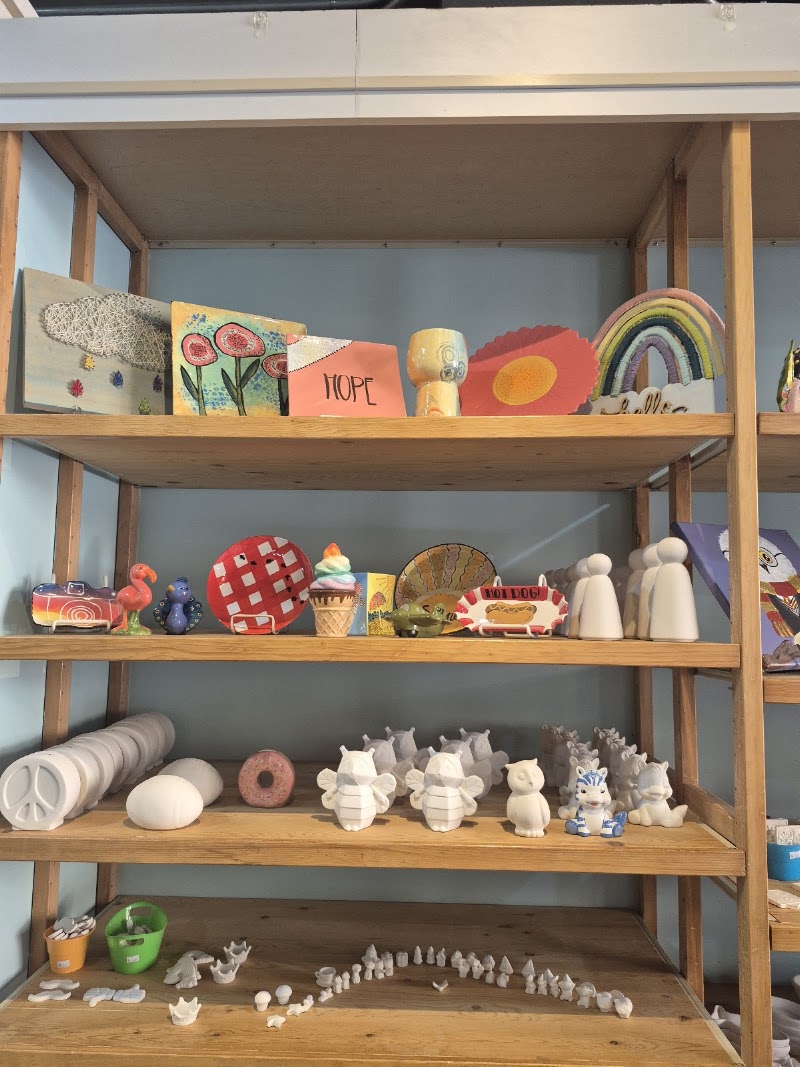 Mimi's Art Hollow photo 1