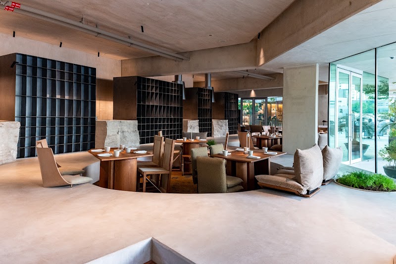 Erth Restaurant AlHosn photo 1