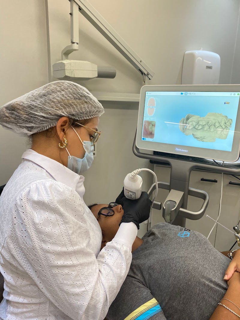 Dra Débora Lopes - Ortodontista/Invisalign Salvador - foto 2