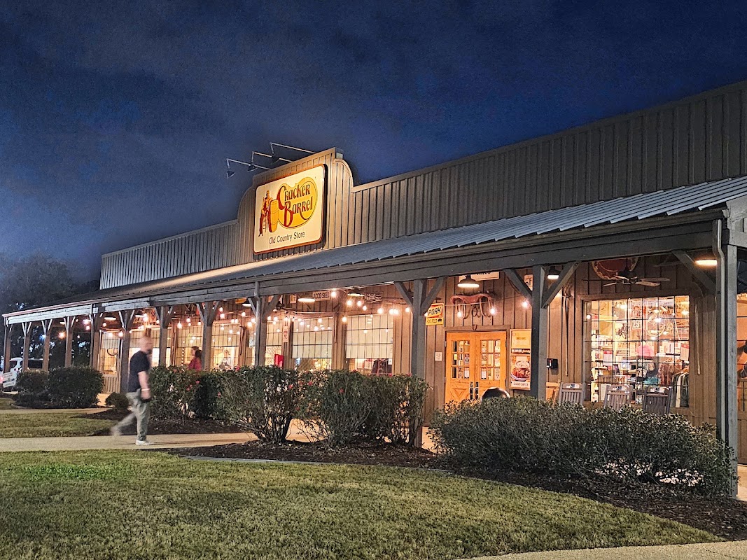 Cracker Barrel Old Country Store photo 3