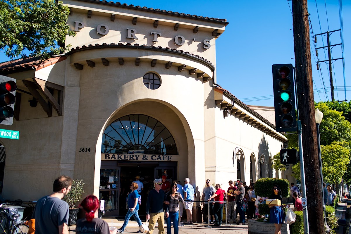 Porto's Bakery and Cafe: Google Places image 3