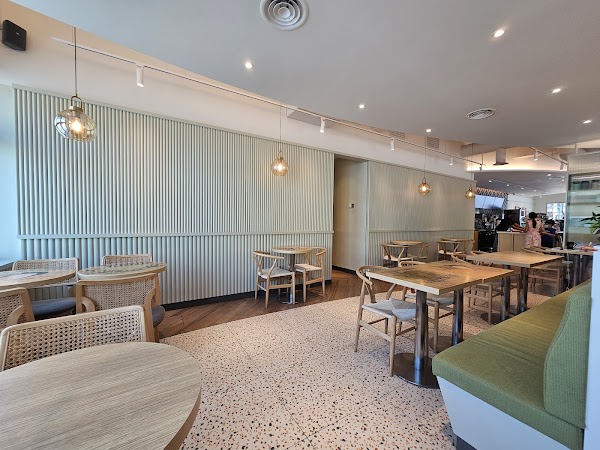 The Coffee Bean & Tea Leaf - Photo 1