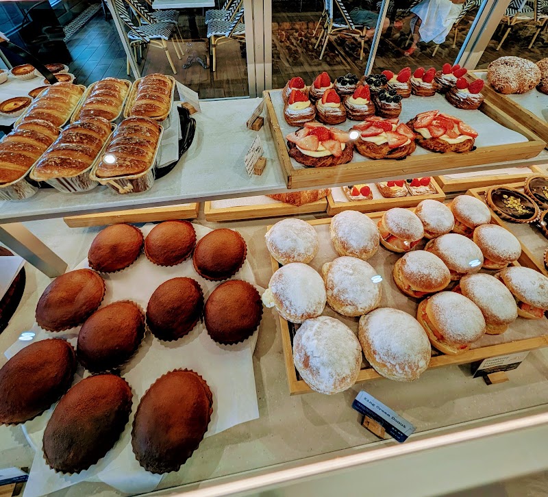 Paris Baguette photo 2