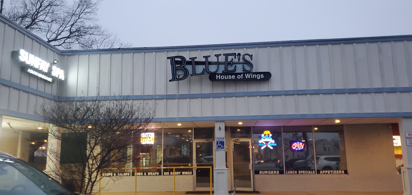 Tru Blues House of Wings