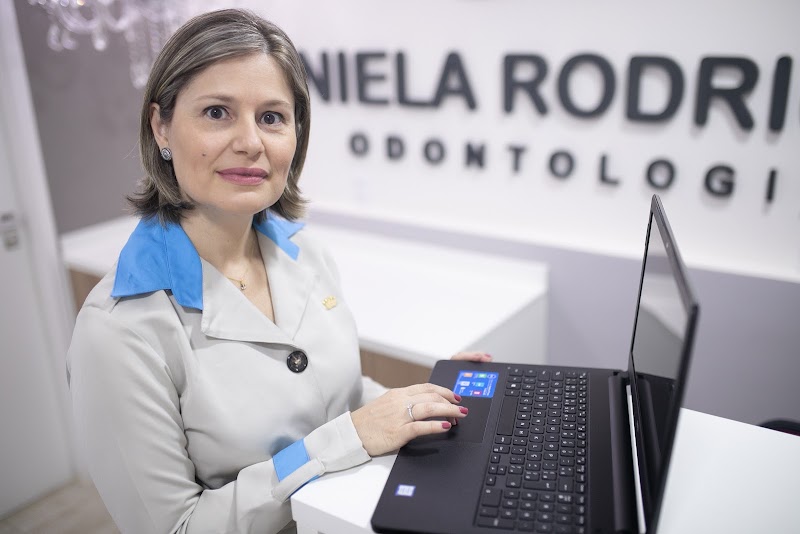 Dra. Daniela Rodrigues - Odontologia - foto 5
