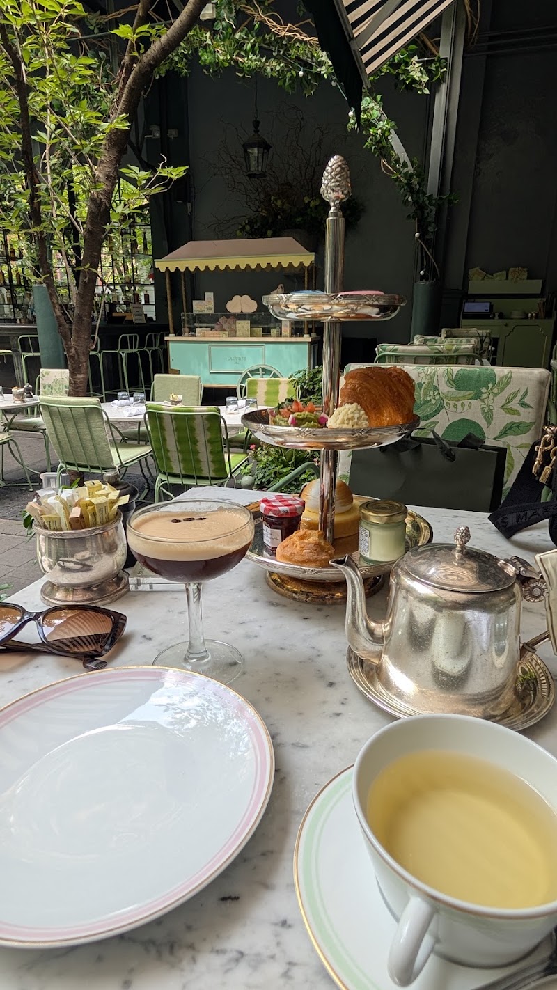 Ladurée Soho photo 4