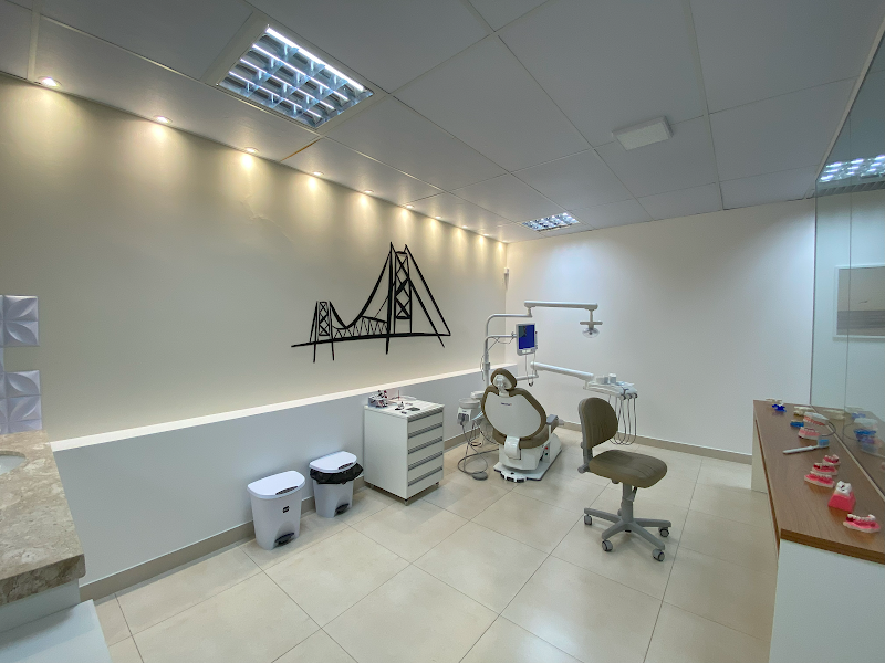 Floripa Mais Implantes - Odontologia Especializada em Florianópolis - foto 3