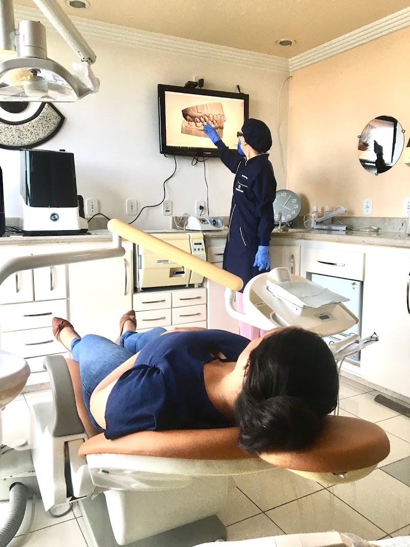 Dentista Beatriz Côrtes Barbosa - foto 2