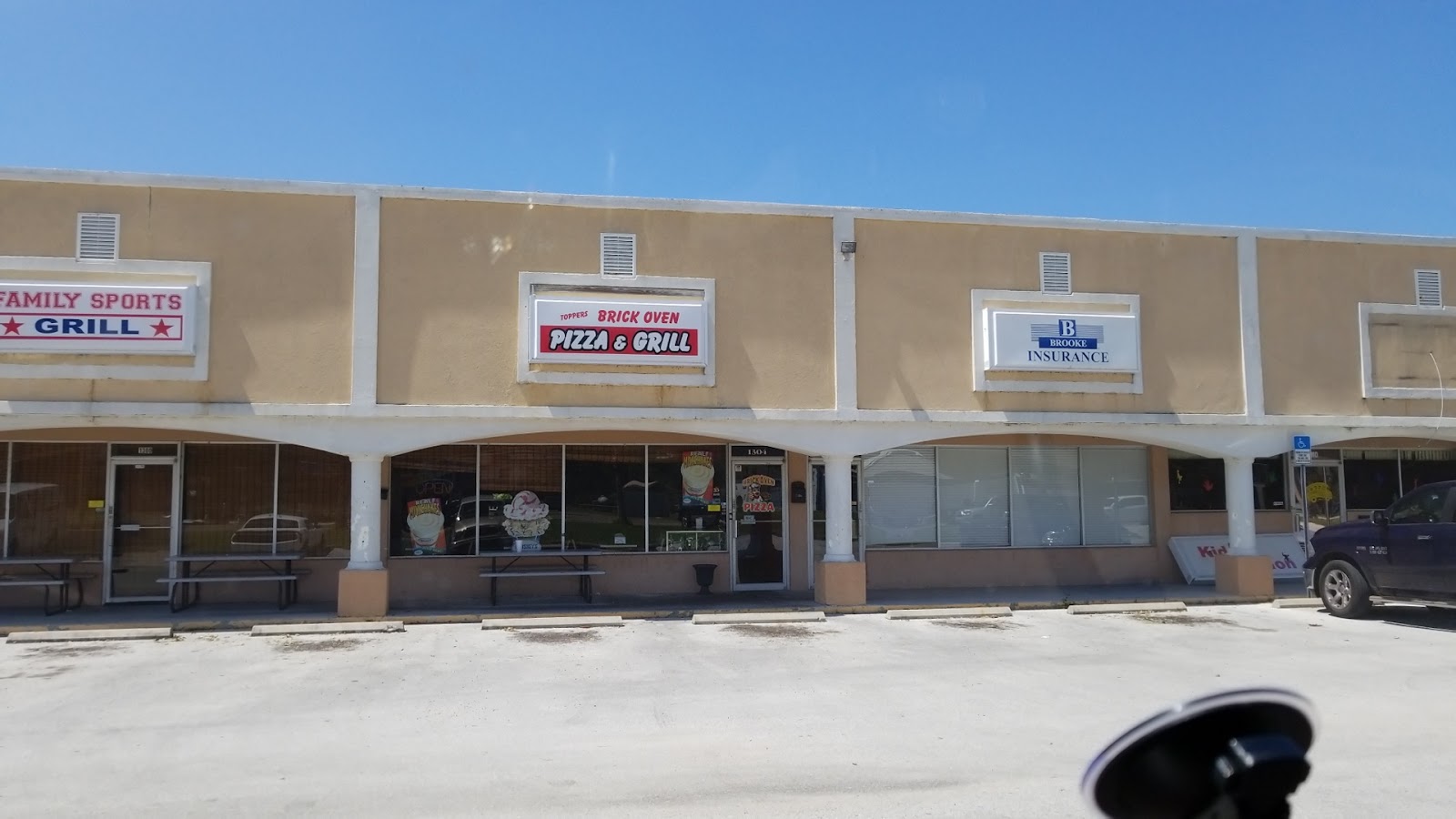Topper's Brick Oven Pizza