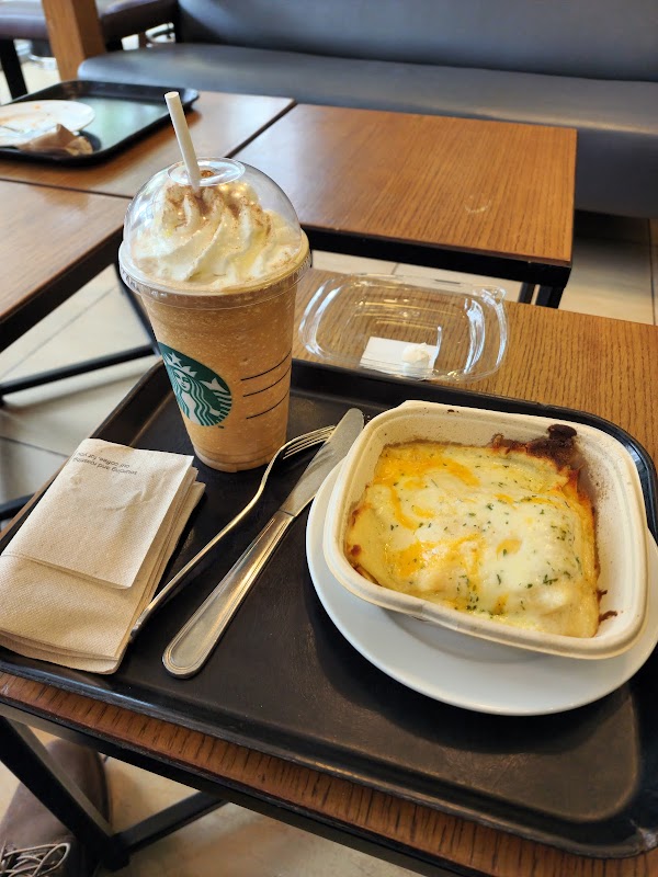 Starbucks Bonifacio High Street