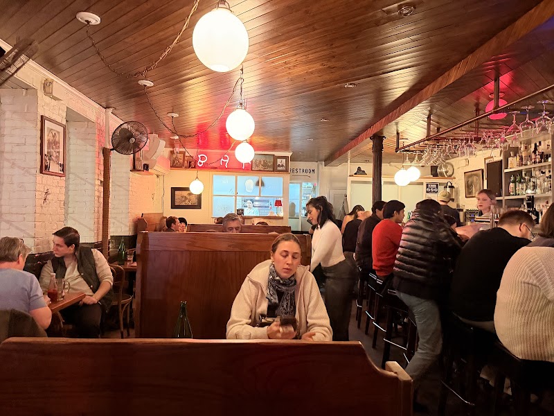 The Lions Bar & Grill photo 7