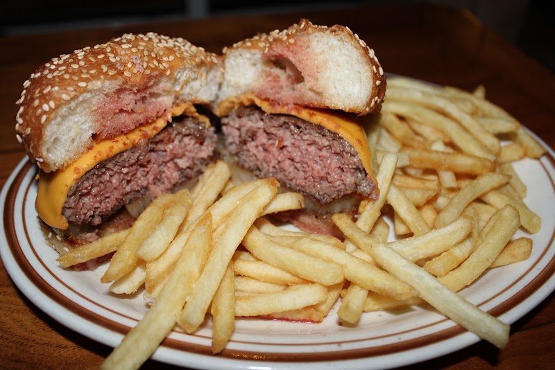 The Lions Bar & Grill photo 2