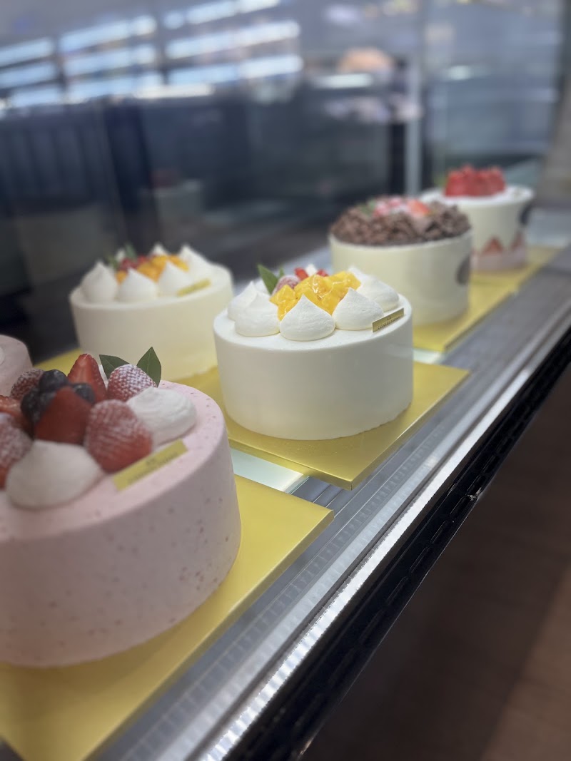 Confections Bakery & Cafe - Suwanee photo 2