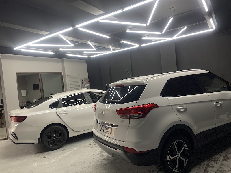 Foto de Insulfilm Curitiba | PPF | Arquitetura | Automotivo | Envelopamento | ESPECIALIZADA