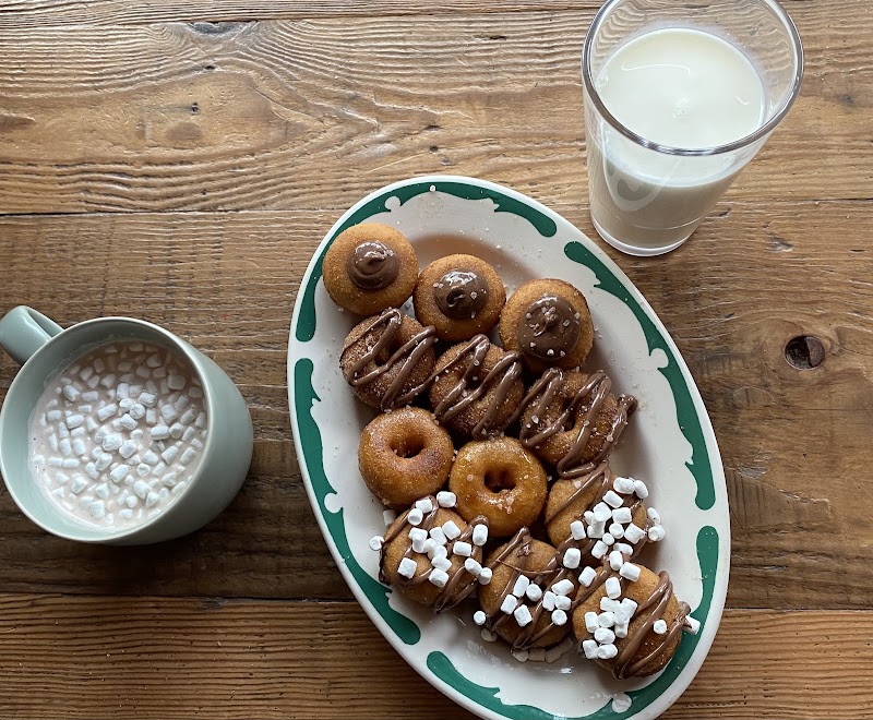 Pip's Original Doughnuts & Chai photo 3